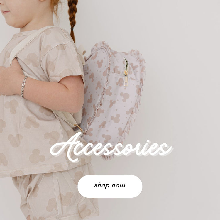 Accessories (BLANKETS + BAGS + MORE)